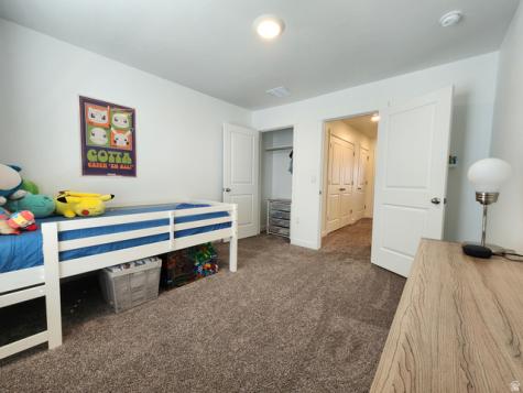 1736 E Fall Street N Eagle Mountain UT 84005