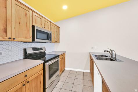 339 E 1900 N North Ogden UT 84414