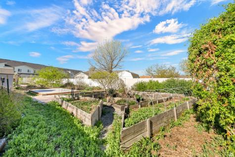 339 E 1900 N North Ogden UT 84414