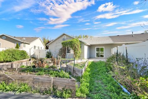 339 E 1900 N North Ogden UT 84414
