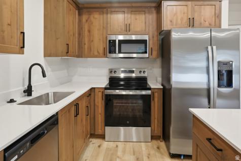 1279 S 985 E Ogden UT 84404