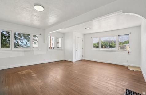 367 Franklin E Ogden UT 84401