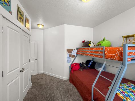4506 W Daybreak Rim Way South Jordan UT 84009