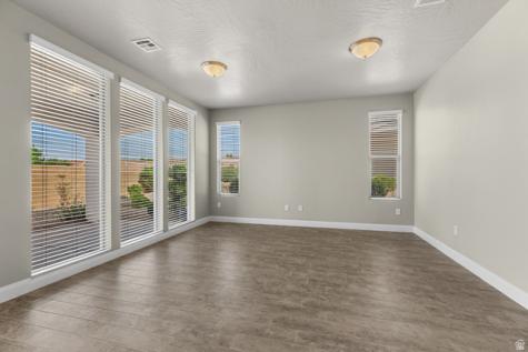 999 N Casitas Loop Washington UT 84780