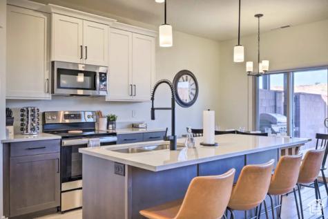 1377 E Vista Roja Place Washington UT 84780