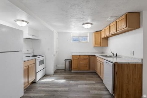 732 E 1000 S Clearfield UT 84015