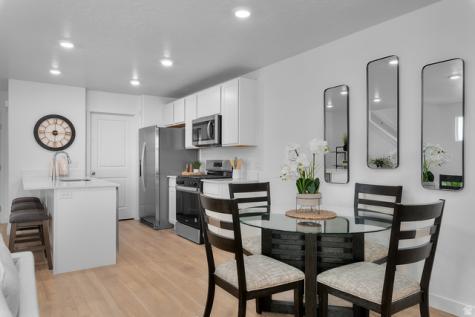 1262 N 300 E Harrisville UT 84404