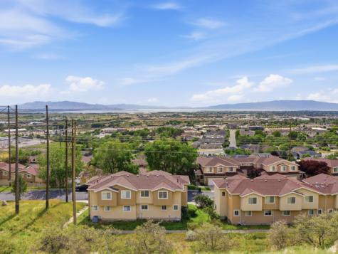 1381 S Alpine Loop Drive E Provo UT 84606