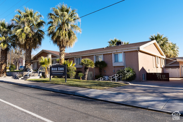 233 S 1000 E St. George UT 84770