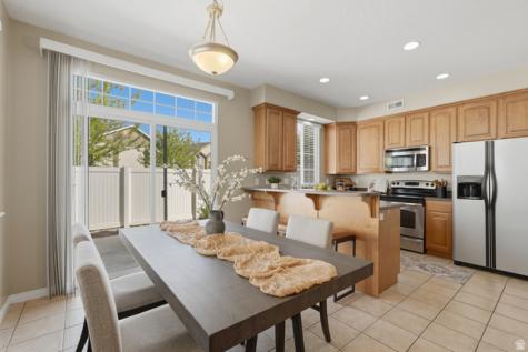 948 W Chelsea Lane N North Salt Lake UT 84054