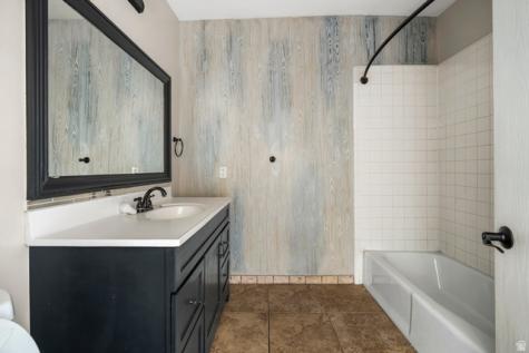 376 E 300 S St. George UT 84770