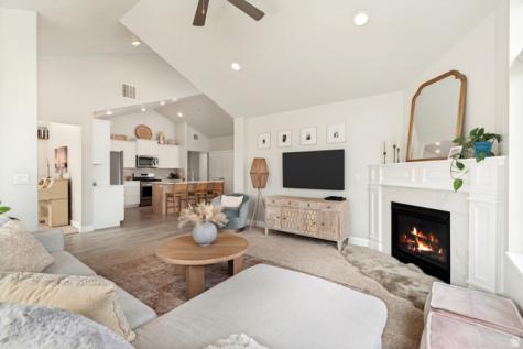 501 E Lone Star Saratoga Springs UT 84045