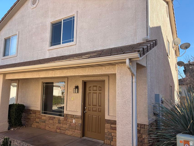 316 S 2450 E St. George UT 84790