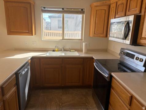 316 S 2450 E St. George UT 84790
