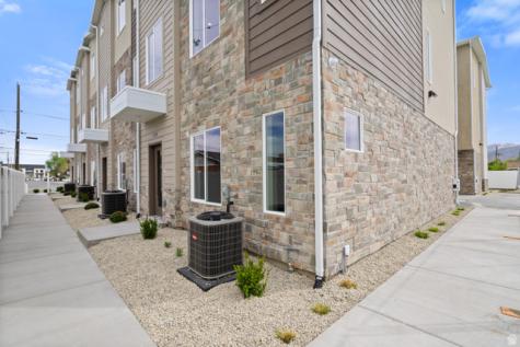 7214 S Ramanee Drive E Midvale UT 84047