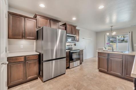 1643 N Hollyhock Farmington UT 84025