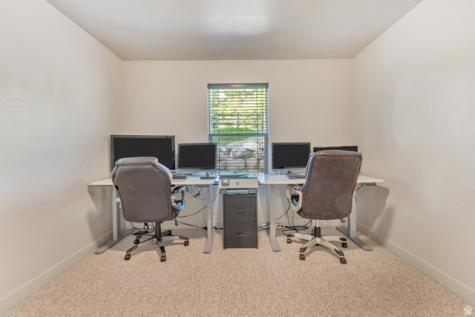 1643 N Hollyhock Farmington UT 84025