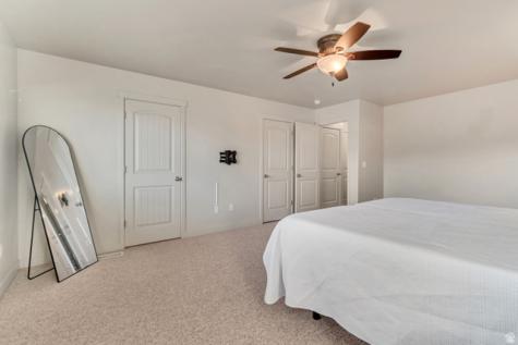 1643 N Hollyhock Farmington UT 84025