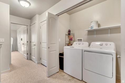 1643 N Hollyhock Farmington UT 84025