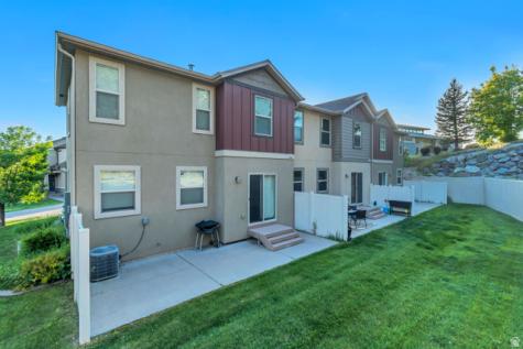 1643 N Hollyhock Farmington UT 84025