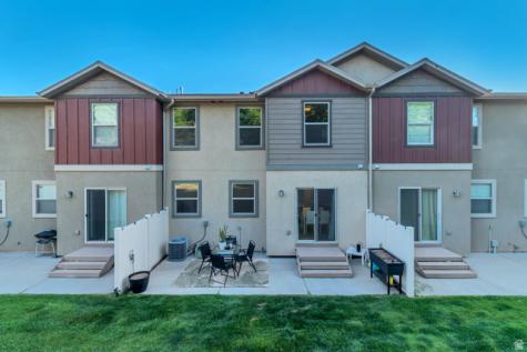 1643 N Hollyhock Farmington UT 84025