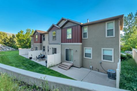 1643 N Hollyhock Farmington UT 84025
