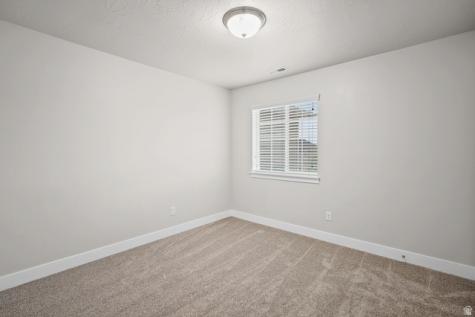 7549 N Hutch Lane Eagle Mountain UT 84005