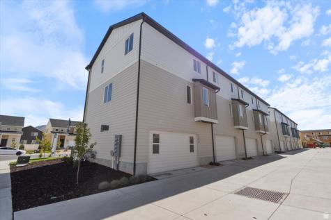 1358 N 1360 E Payson UT 84651