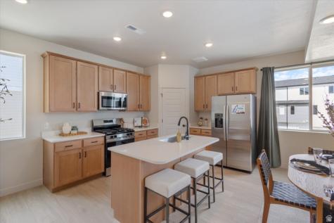 1358 N 1360 E Payson UT 84651