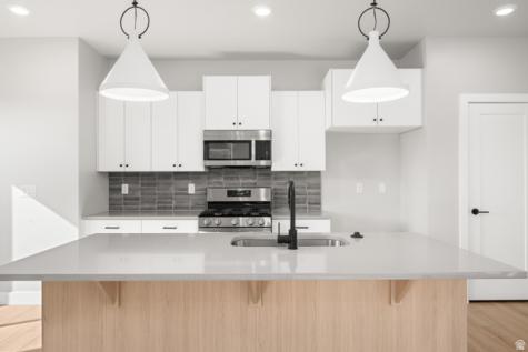 4017 E Razor Drive Washington UT 84780