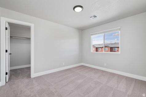 4013 E Razor Drive Washington UT 84780