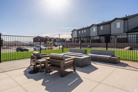 4013 E Razor Drive Washington UT 84780