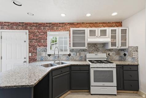 178 E Freedom Lane S Ogden UT 84401