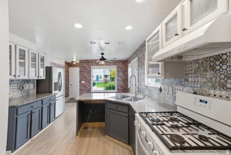 178 E Freedom Lane S Ogden UT 84401