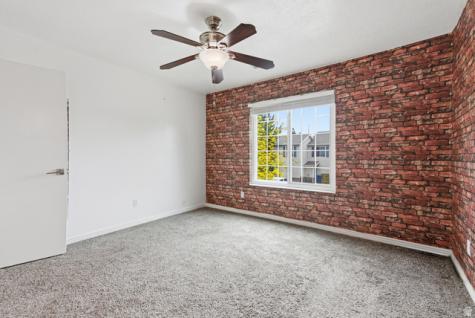 178 E Freedom Lane S Ogden UT 84401