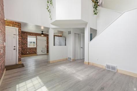 178 E Freedom Lane S Ogden UT 84401