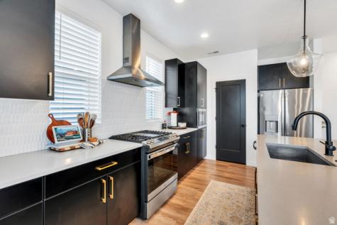 507 W 620 N Centerville UT 84014