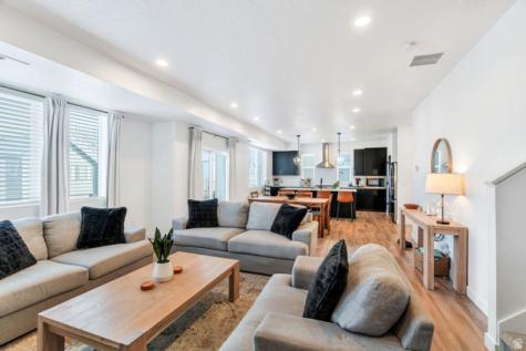 507 W 620 N Centerville UT 84014