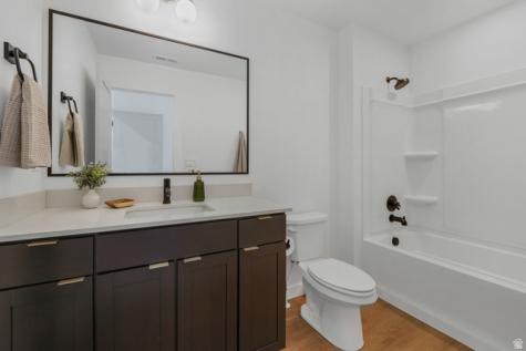 493 E Alice Way Layton UT 84041