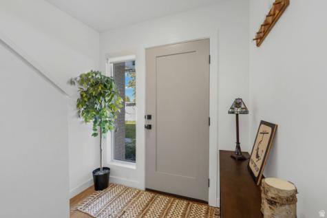 493 E Alice Way Layton UT 84041