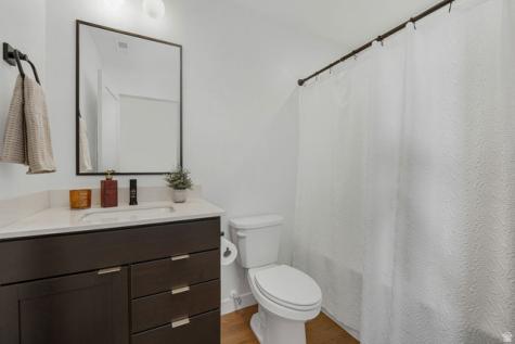 493 E Alice Way Layton UT 84041
