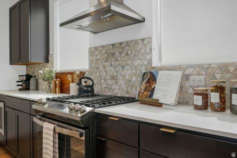 493 E Alice Way Layton UT 84041