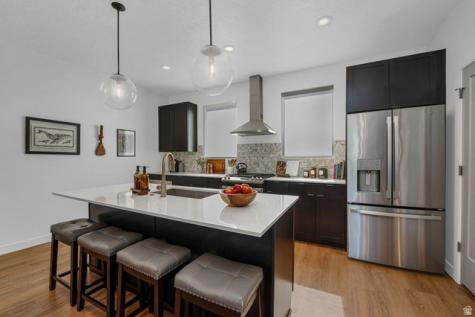 493 E Alice Way Layton UT 84041