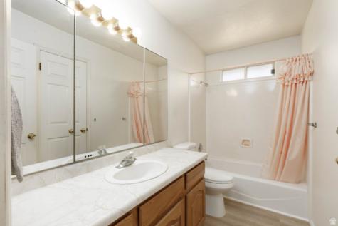 1090 E 700 S St. George UT 84790