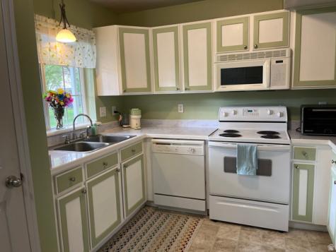 1672 S Canyonwoods E Ogden UT 84404