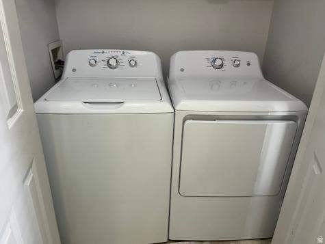 1672 S Canyonwoods E Ogden UT 84404