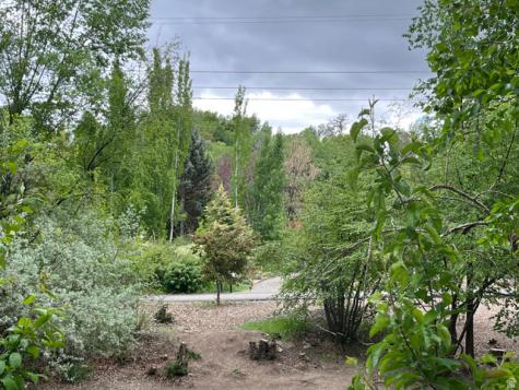 1672 S Canyonwoods E Ogden UT 84404