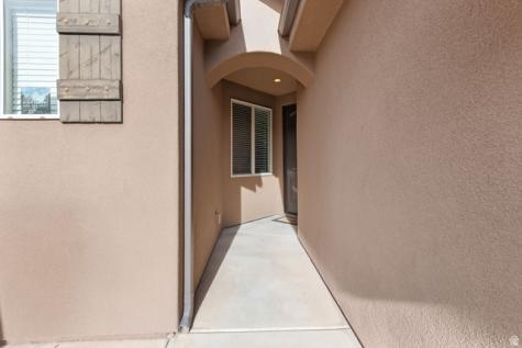 4269 E Razor Drive Washington UT 84780