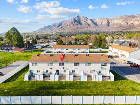 422 E 2050 N North Ogden UT 84414