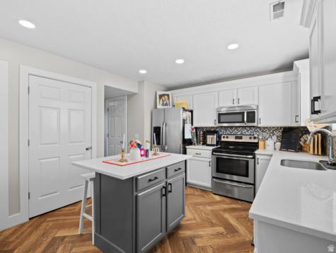 422 E 2050 N North Ogden UT 84414